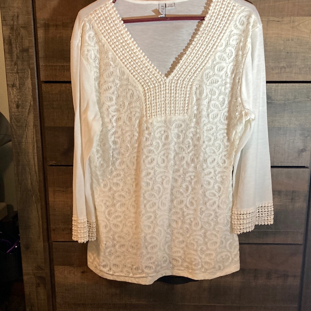 Lace detail tunic
